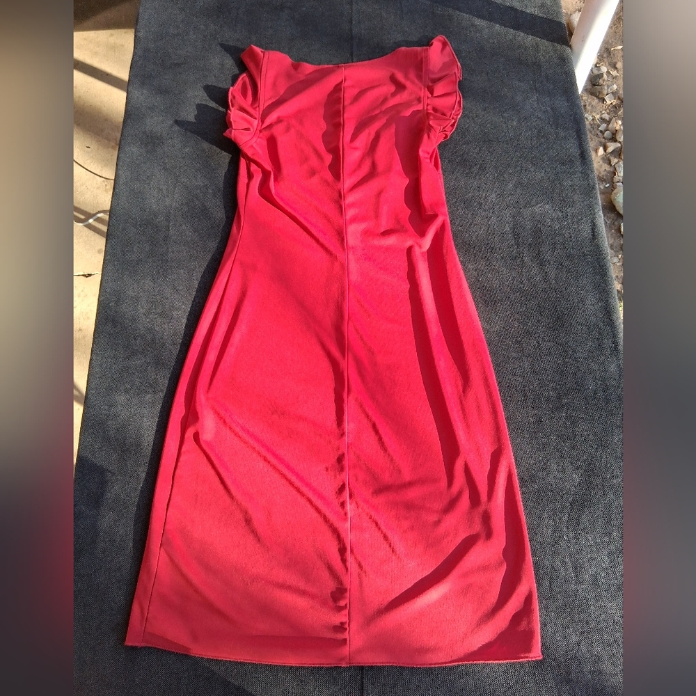 Hourglass Vibrant Red Midi Dress